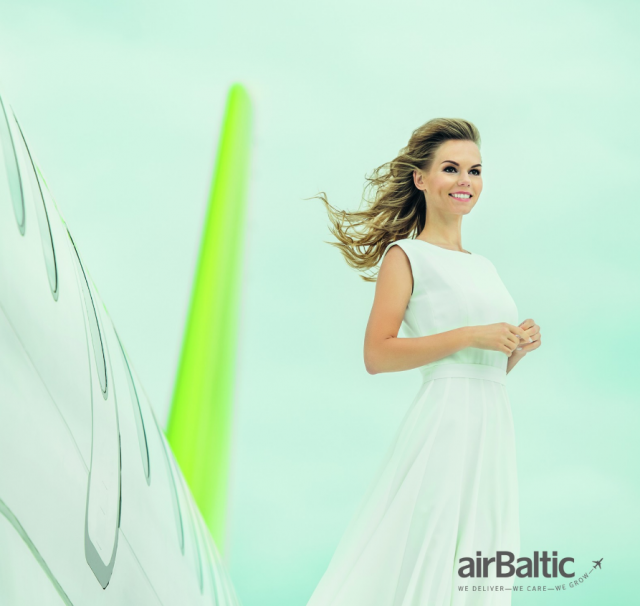 Авиакомпания airBaltic выпустила ежегодный календарь с девушками авиакомпании