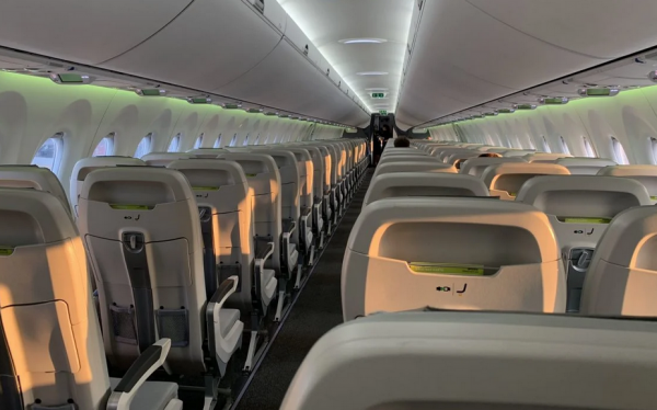 Lidsabiedrība airBaltic samazina biznesa klases aviobiļešu cenu, ieviešot Business Light